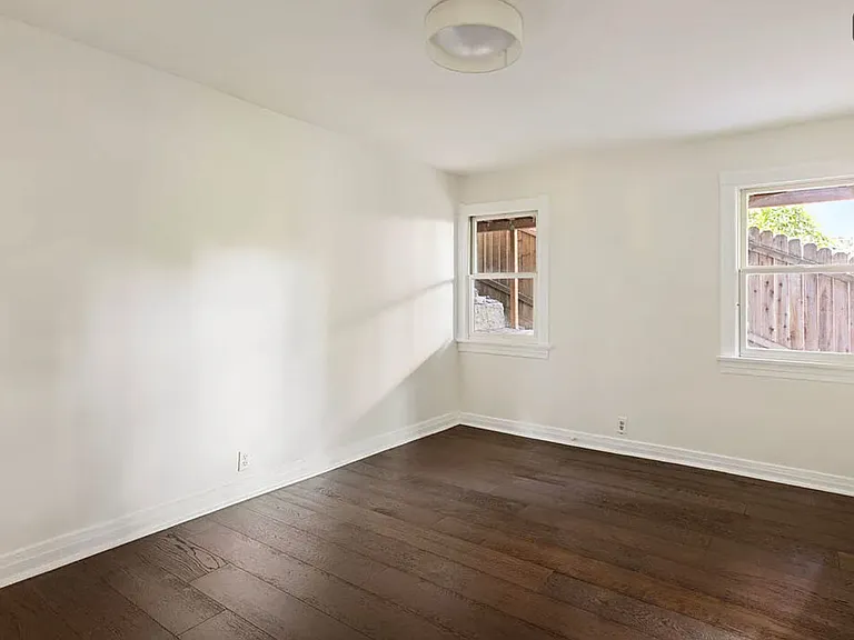 830 Robinson St #832 — Photo 5