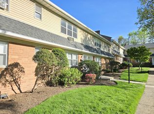 20A Lakeview Ave, Leonia, NJ