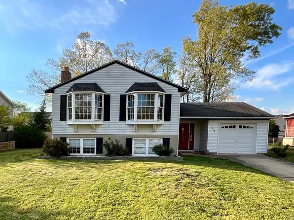 409 Holly Pkwy, Williamstown, NJ 08094