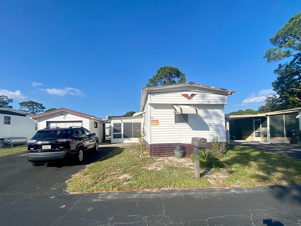 1st image of 4920 Clover Ln