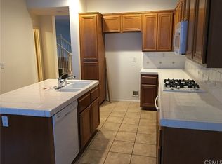 26828 Willow Creek Ln UNIT 22, Santa Clarita, CA 91355