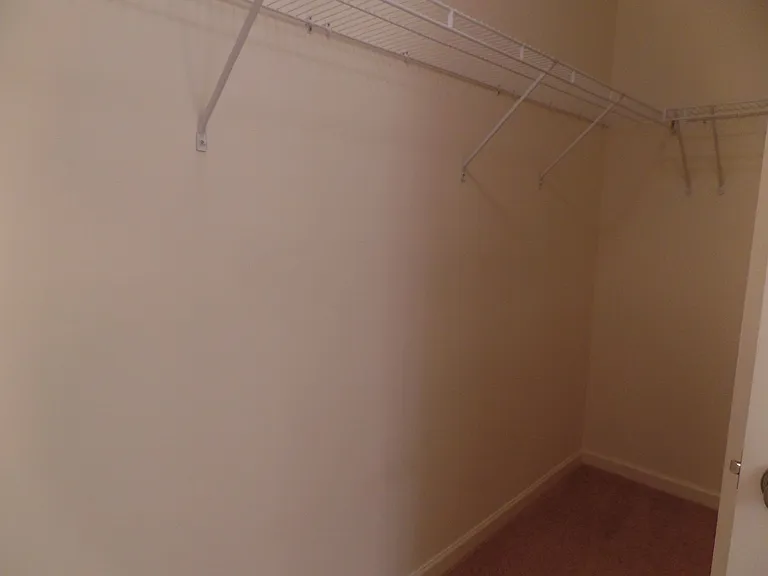 5353 Nottinghamshire Ln — Photo 36