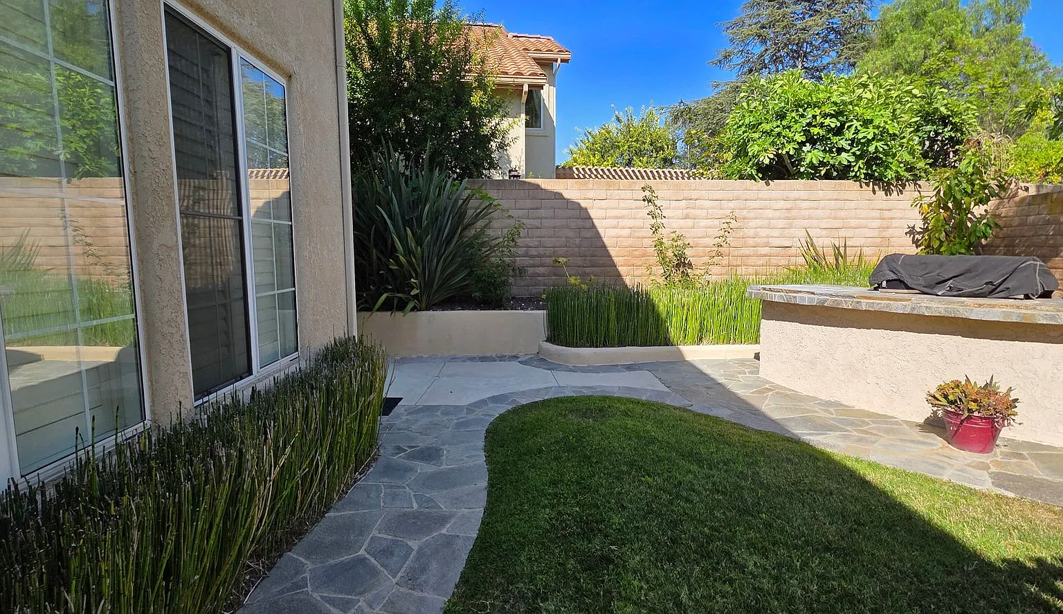 Thousand Oaks Meadow Wood Home. Wood Flooring (No Carpet). Near Lang Ranch Elementary — Photo 4