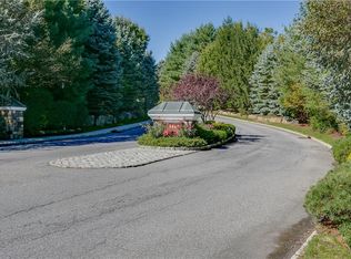 21 Caruso Pl, Armonk, NY 10504