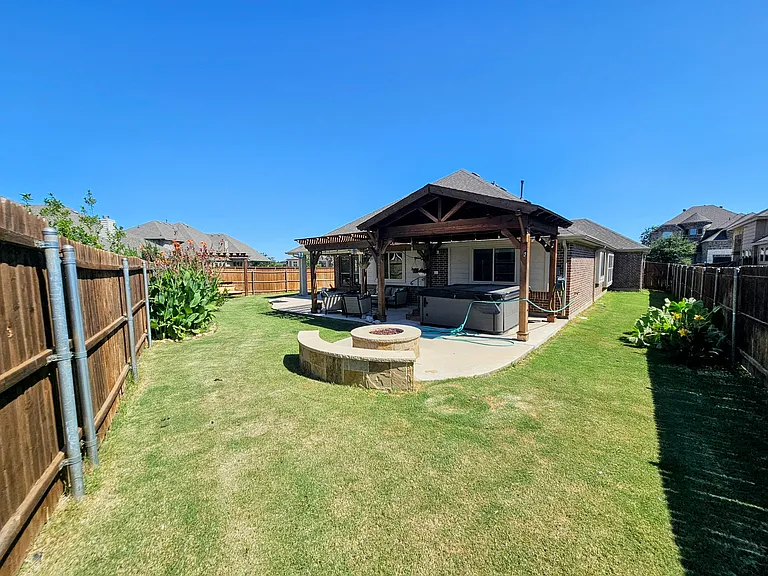 210 Spruce Valley Dr — Photo 26