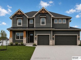 10251 Prospect St, Papillion, NE 68046