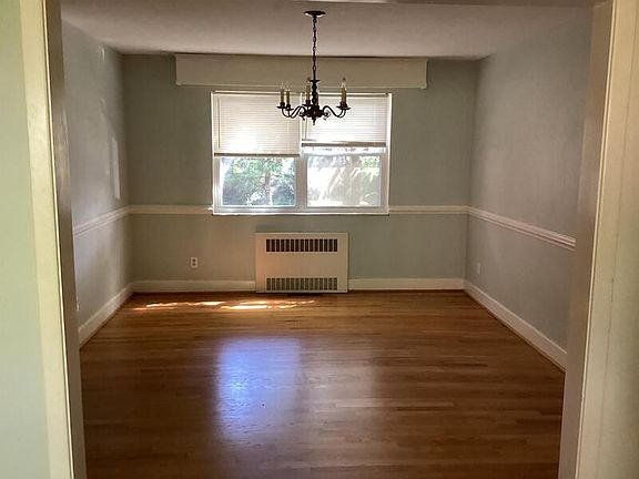 5th image of 7713 N Shirland Ave #3
