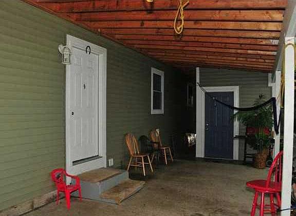3rd image of 2241 N Moreland Ave