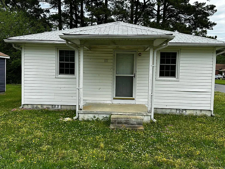 111 Britt St — Photo 11
