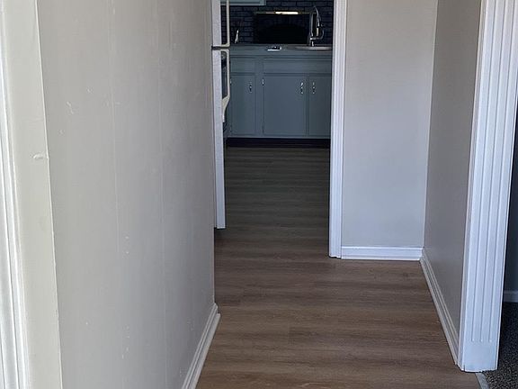 3rd image of 3113 Pomeroy Dr