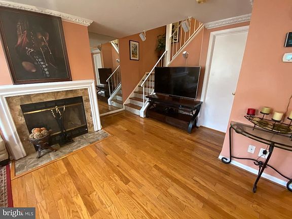 4th image of 8809 Rosemark Ct