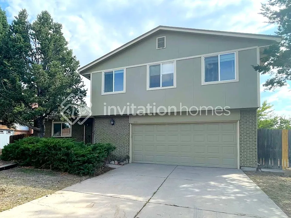 16524 E Floyd Ave