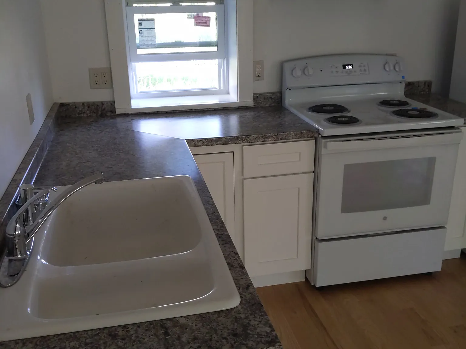 Studio, 800 sqft, $1,200 — Photo 4