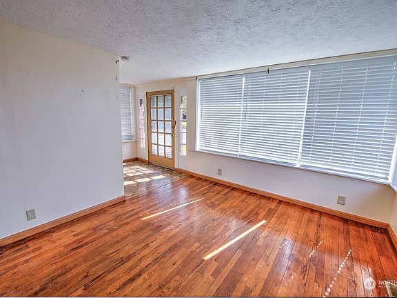 5th image of 961 Goerig Street