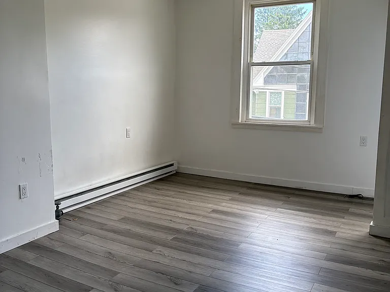 102 E Main St #7 — Photo 11