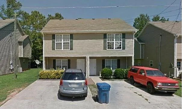 255 Lawrence St photo 1