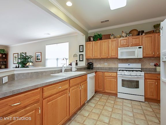 4th image of 13595 Honeysuckle Dr