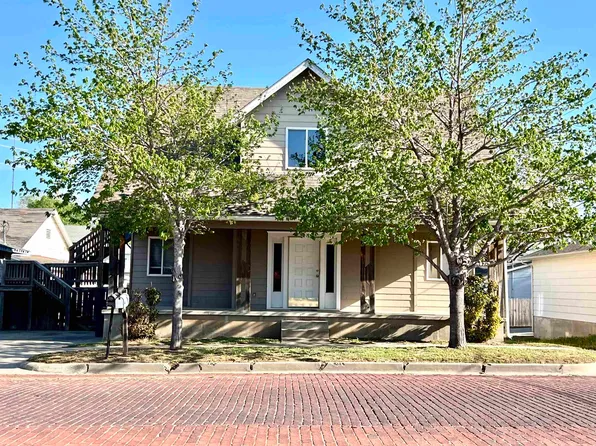 210 W Chestnut Ave, Arkansas City, KS 67005