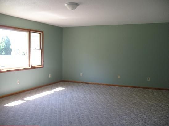 2nd image of 400 Hillshafer Dr