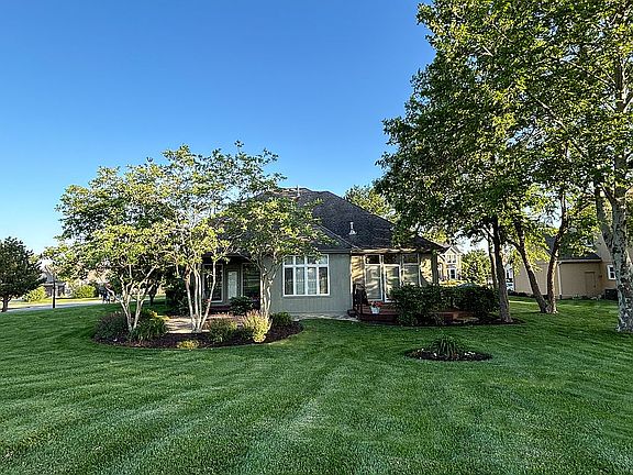 4th image of 2804 SW 11th Ter