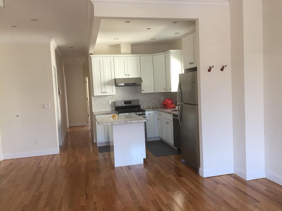 1st image of 68 Bay 28 St #2B