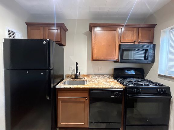5th image of 124 Lacrosse St #10699098