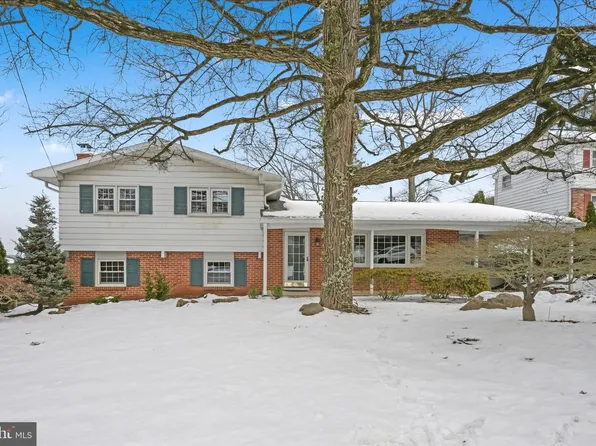 114 S 25th St, Pottsville, PA 17901