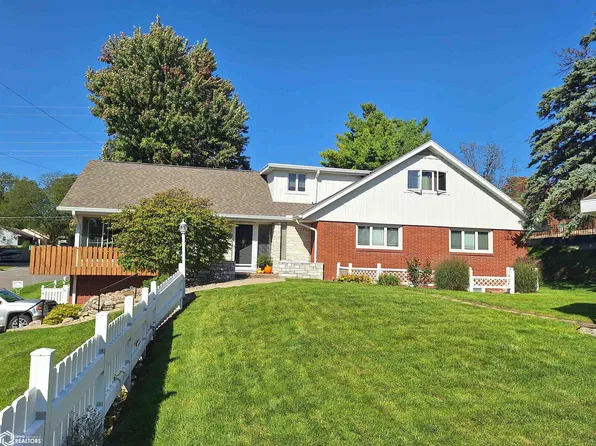 1748 Quint Ave, Carroll, IA 51401