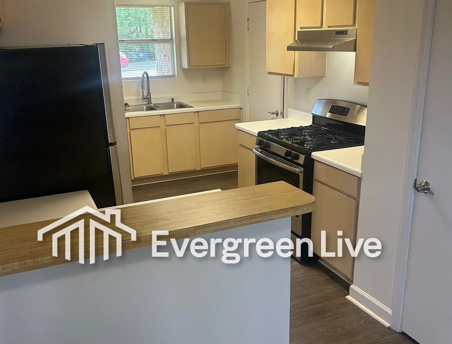 2 bed, 1.0 bath, 1476 sqft, $1,395 — Photo 4
