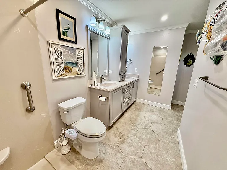 916 Savannas Point Dr #B — Photo 26