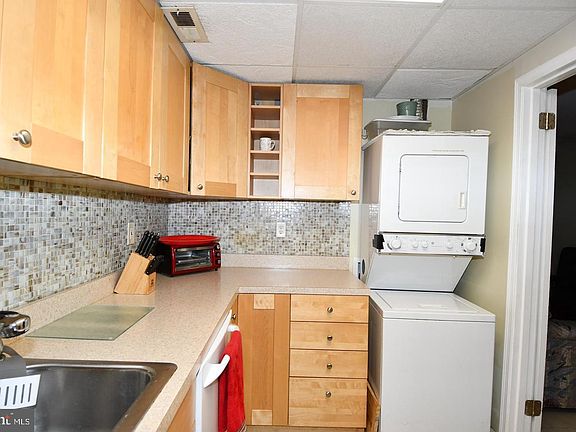 4th image of 195 Shetland Cir #195
