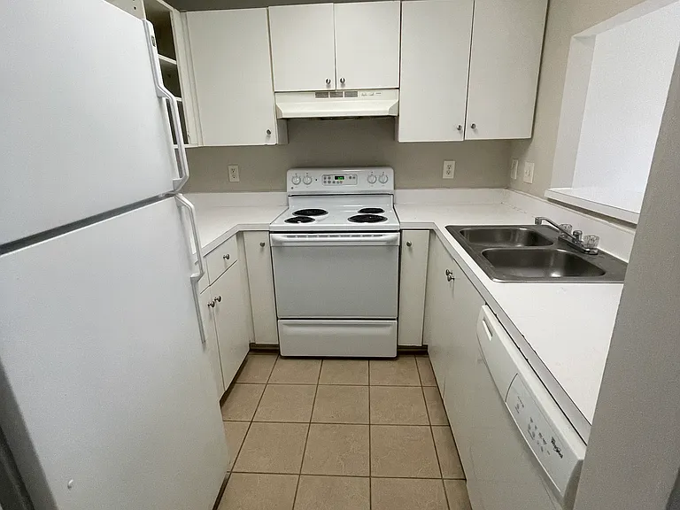 3301 Krupa Ct #F — Photo 3