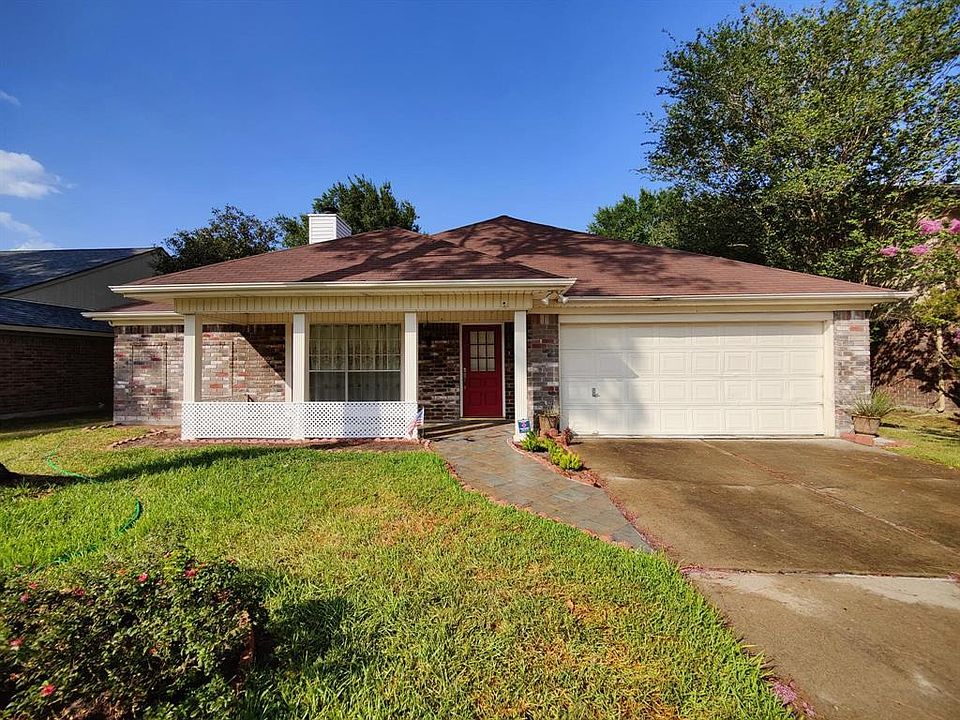1st image of 18114 Forest Cedars Dr