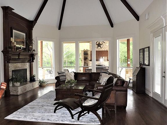5th image of 3108 Beaver Creek Dr