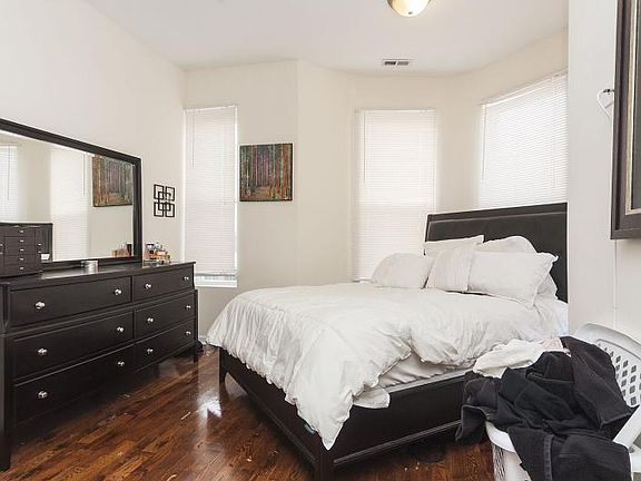 5th image of 1657 N Campbell Ave APT 3F
