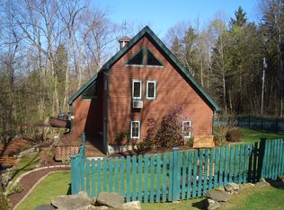 942 Notch Rd, Mendon, VT 05701