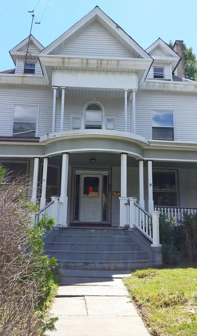 Willow Avenue, North Plainfield — Photo 3