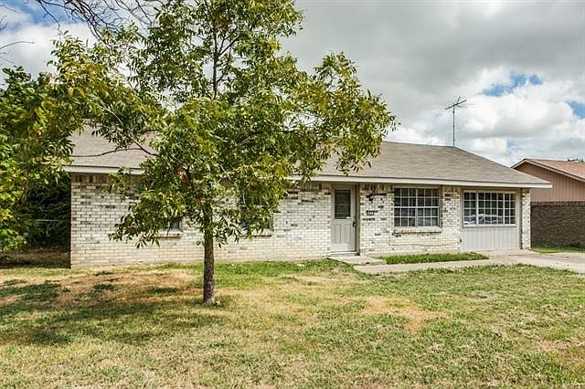1st image of 2635 Whippoorwill Dr