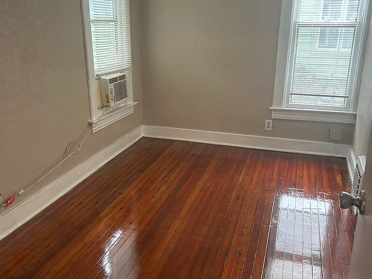 1730 NW Tyler St — Photo 7