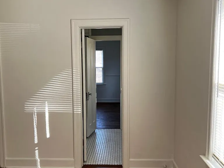 1415 S Knoxville Ave — Photo 12