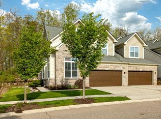 3000 N Spurway Dr, Ann Arbor, MI 48105