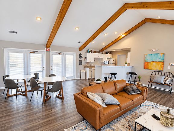 2nd image of 1405 W 18th St #3-3F