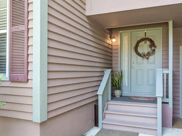 7945 Timbercreek Ln APT B, North Charleston, SC 29418