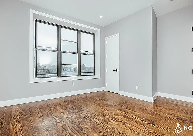 60-15 Myrtle Ave #Y — Photo 6