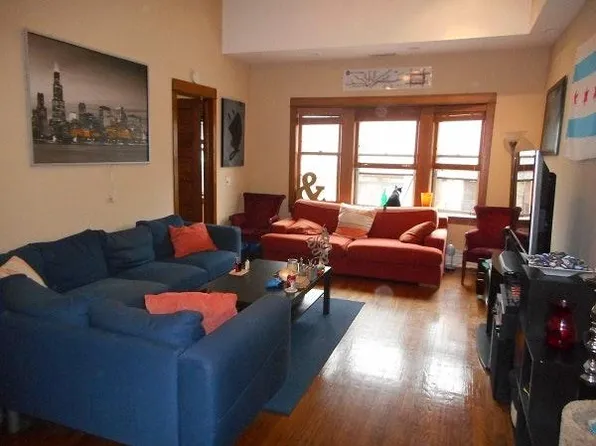 2917 N Sheffield Ave #2, Chicago, IL 60657