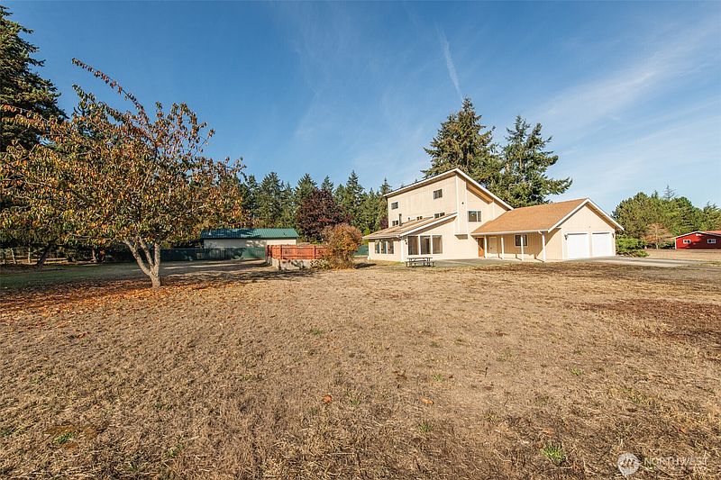 2nd image of 73 W Quail Lane