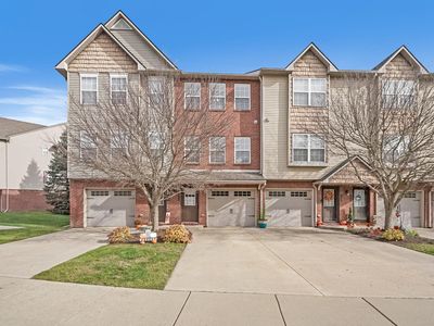 2164 Knotty Pine Trl, Howell, MI, 48855