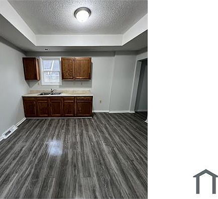 1st image of 3862 W 18th St #Up