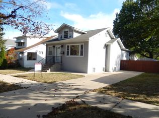 2213 120th Pl, Blue Island, IL 60406