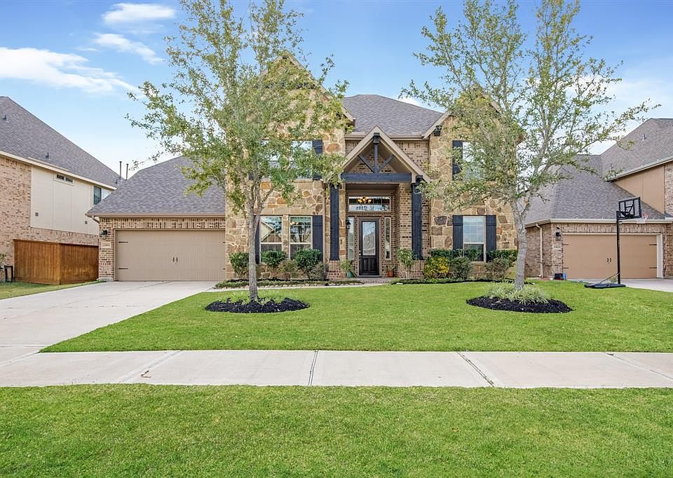 1st image of 23519 Lutettia Ln